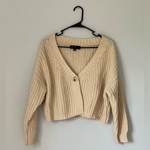 Lulus knitted cropped sweater!